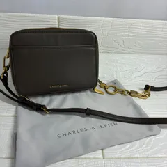 S487 CHARLES ＆ KEITH ロック＆キーチェーン ハンドルバッグ 263580682のサムネイル