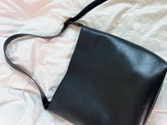 Vin ヴィン レザーワンショルダー leather one shoulder - メルカリ