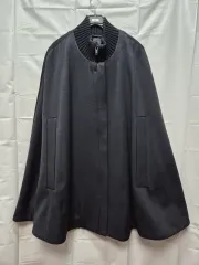 COS ブラック ケープコートのサムネイル