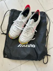 ミズノ モレリア サッカーシューズ サッカーシューズ 白 + バッグ