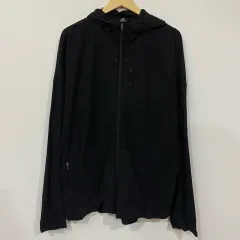 2107 adidas ウィンドブレーカー