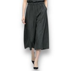 美品 me ISSEY MIYAKE プリーツ風 パンツ ブラック 黒 - メルカリ