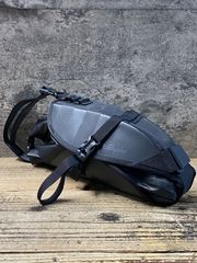 Rapha ラファ サドルバッグ ラージ 廃盤 防水仕様 Rapha ラファ サドルバッグ ラージ 廃盤 防水仕様 - メルカリ