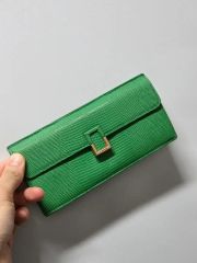 綺麗なグリーン☘ GIVENCHY ジバンシィ薄型 長財布 男女兼用デザイン 
