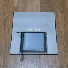 TOM FORD トムフォード TF ゴールドロゴ 財布のサムネイル