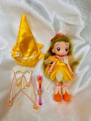 ディズニーストア TINY PRINCESS ベル ぬいぐるみキーチェーン - メルカリ
