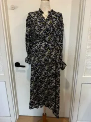 JILLSTUART NEWYORK(ジルスチュアートニューヨーク) フラワー ロング丈ワンピース