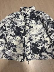 新品定価14.4万 DIESEL W-Claus-Camu パファーダウン - メルカリ