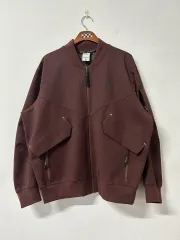 ナイキ テックパック ブルゾン L