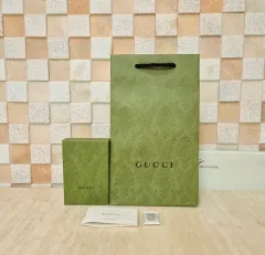 正規品 グッチ ボックス+お買い物バッグ+BOOK フール 付属品 グッチ お買い物バッグ グッチ 財布 グッチ バッグ