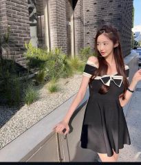 新品♡ミストレアス♡ナローストラップフィット&フレアミニドレス