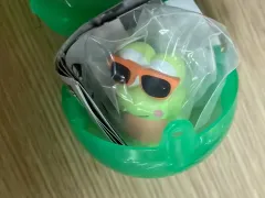 サンリオ サングラス ガチャ けろっぴ