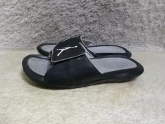 280 NIKE ジョーダン スリッパ 中古 靴のサムネイル