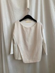 新品タグ付き INED ベージュのリネンライクブラウス - メルカリ