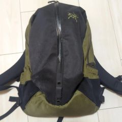 深瀬くんご本人が使用していた私物になります。 アークテリクス リュック 深瀬くんご本人が使用していた私物になります。 アークテリクス