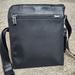極美品/希少✨トゥミ アライブ ショルダーバッグ A4対応 斜め掛け 入手 
