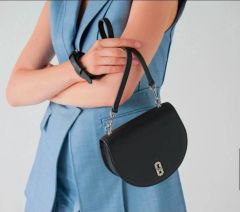 Sezane Claude leather bagセザンヌのレザーバッグブラック - メルカリ