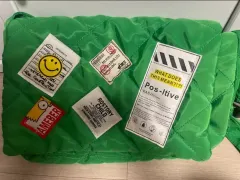 グリーン キルティング パッチ バッグ