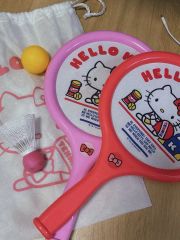 新品未使用　ダンロップ＆ハローキティコラボ　子供用硬式テニスラケット サンリオ ハローキティ ダンロップ 硬式 子供用23inテニスラケット