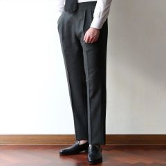 AURALEE BLUEFACED WOOL NARROW SLACKS 3 - メルカリ