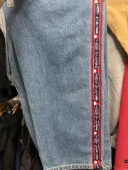 トミーヒルフィガー サイドライン ロゴ デニムパンツ (実寸参考)