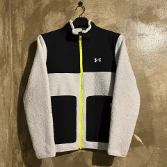 アンダーアーマー フリース ジップアップ