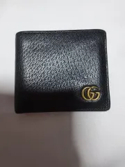グッチ GGマーモント ブラック 二つ折り財布