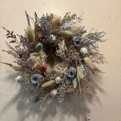 40cmシロタエギクのリース（ドライフラワー） - メルカリ