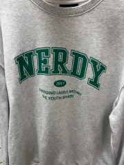 NERDY スウェットのサムネイル