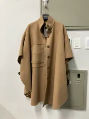 ルイヴィトン カシミア ボタン UP ケープ コート 34サイズのサムネイル