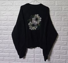 Niche. ブラック 花柄刺繍 セーター - メルカリ