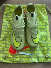 NIKE マーキュリアル　ヴェイパー10 26㎝　最終値下げ‼️ NIKE マーキュリアル ヴェイパー10 26㎝ 最終値下げ‼️ - メルカリ