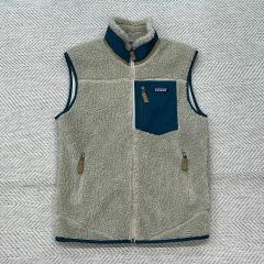 patagonia フリースベスト ベージュ/カーキ XXL - メルカリ
