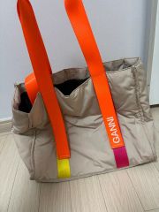 GANNI ミニキルティングクロスボディバッグ ピンク ショルダーバッグ 