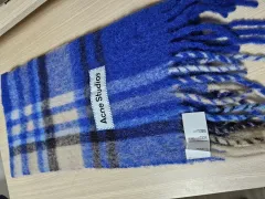 2026年最新】acne studios マフラー ブルーの人気アイテム - メルカリ
