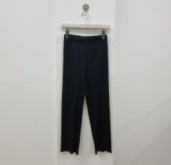 美品】PLEATS PLEASE プリーツプリーズ ブラックパンツ - メルカリ