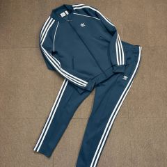 adidas ターコイズグリーン セットアップ A/S - メルカリ
