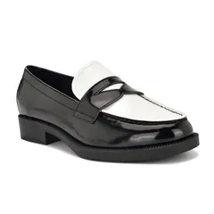 ナインウェスト レディース シューズ スリッポン・ローファー Nine West Berg Womens Almond Toe SlipOn Casualoafers Black White Patent ホワイト