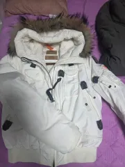 PARAJUMPERS パラジャンパーズ レディース Mサイズ デパート 正規品 白 カラー 傷なし 出品のサムネイル