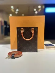 Louis Vuitton ルイヴィトン モノグラム プチ 삭플라 クロスバック M81295