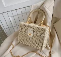訳アリ シャネル ノベルティ レ ベージュ パニエ デ エサンシエル