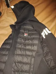フィラ FILA 130 ブラック ダウン フード ジップアップ 130 ほぼ新品でとても暖かいです