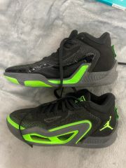 JORDAN バスケットシューズ バッシュルカ5 PF グリーン - メルカリ