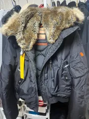 PARAJUMPERS MASTERPIECEのサムネイル