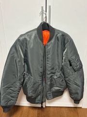 sequel オリーブ MA-1 25AW 美品 - メルカリ
