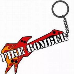 【マクロス7】ギター型キーホルダー マクロス7 FIRE BOMBER ギター型メタルキーホルダー - メルカリ