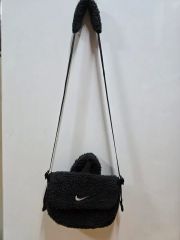 NIKE リュック ペンケース付き フルーツ柄 - メルカリ