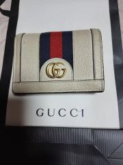 ⑦GUCCI GGロゴ ベージュレザー長財布 マーモント シェリーライン