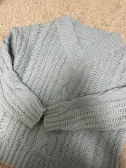 ケーブルニットセーター スカイブルー