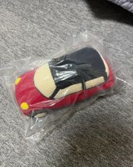 Audi ぬいぐるみ クッション レッド未使用タグ付き - メルカリ